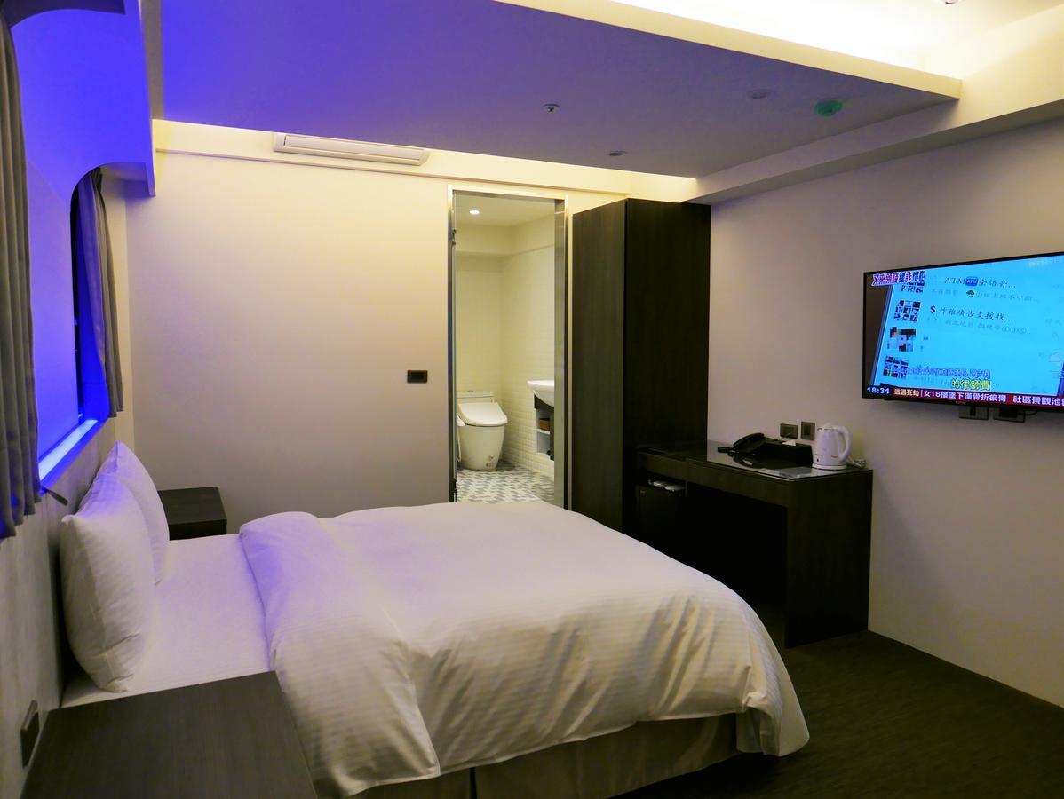 泊居旅店二館 Oursinn Hotel 2 Тайбей Екстер'єр фото