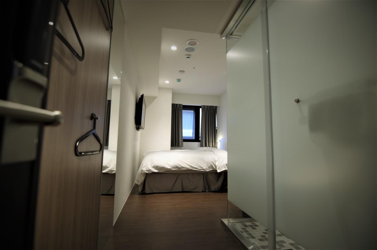 泊居旅店二館 Oursinn Hotel 2 Тайбей Екстер'єр фото