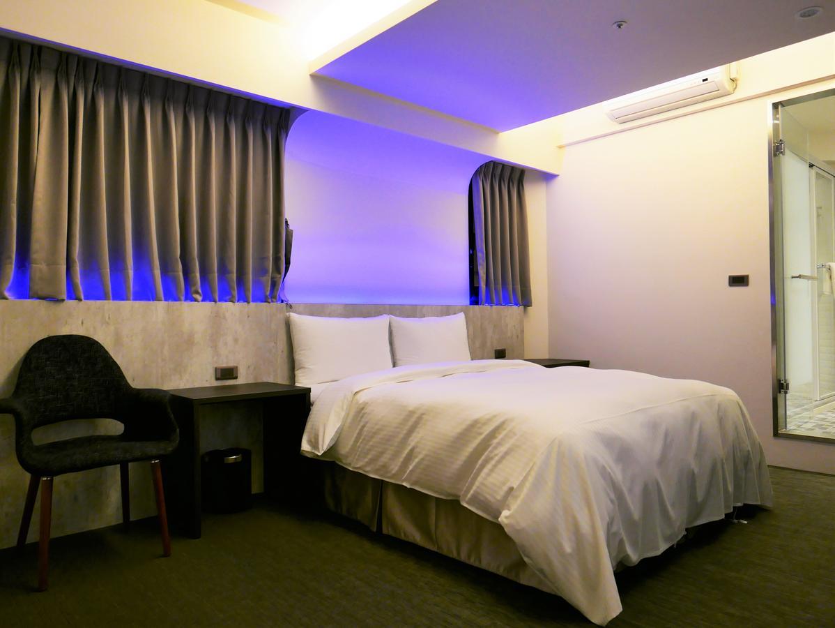 泊居旅店二館 Oursinn Hotel 2 Тайбей Екстер'єр фото
