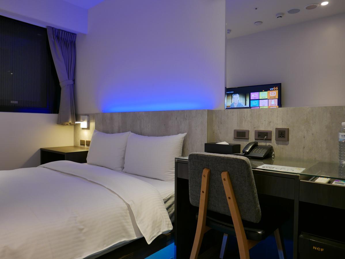 泊居旅店二館 Oursinn Hotel 2 Тайбей Екстер'єр фото