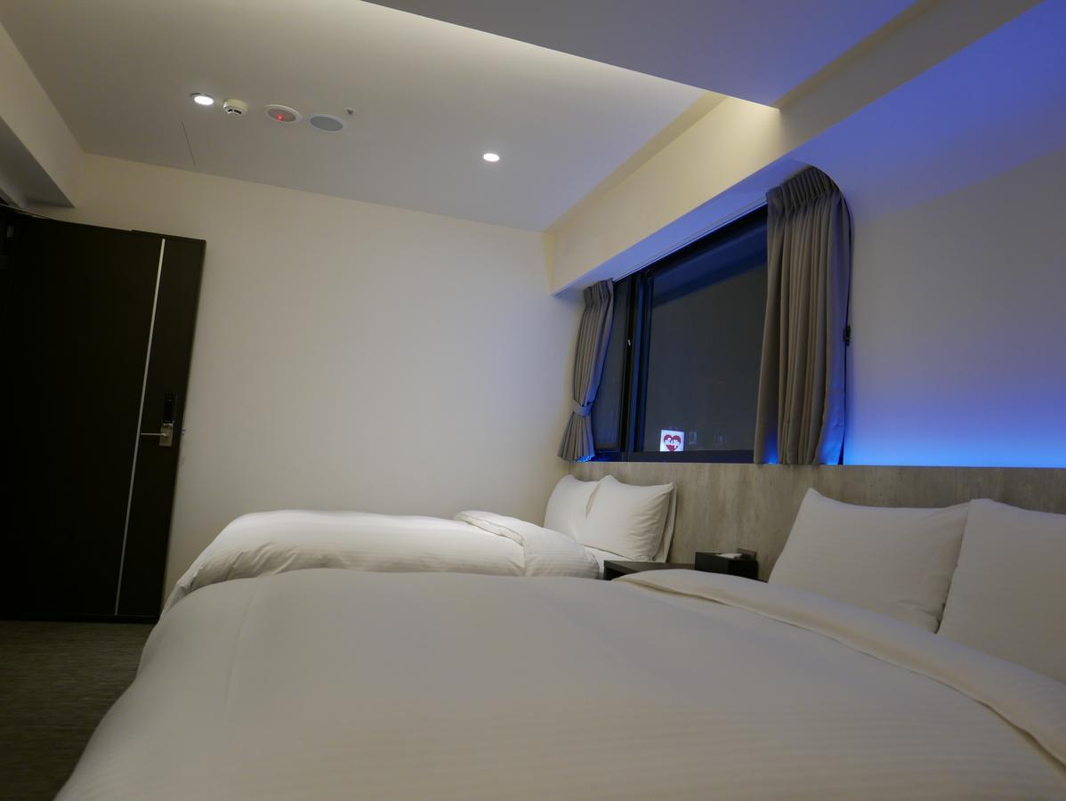 泊居旅店二館 Oursinn Hotel 2 Тайбей Екстер'єр фото