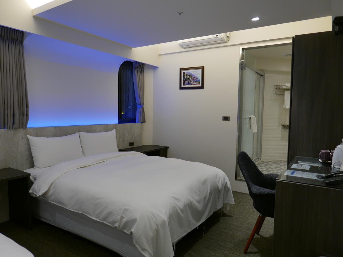 泊居旅店二館 Oursinn Hotel 2 Тайбей Екстер'єр фото